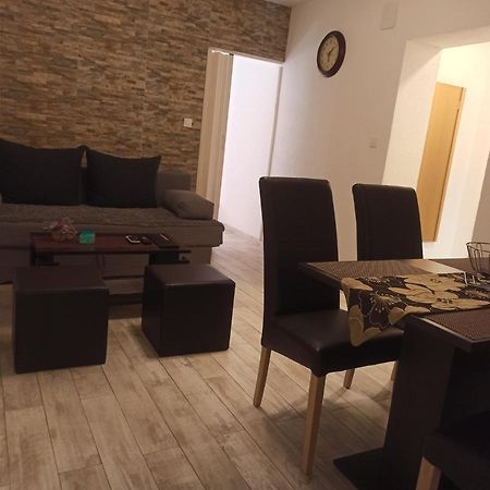 Studio Apartments Una Korenica Eksteriør billede
