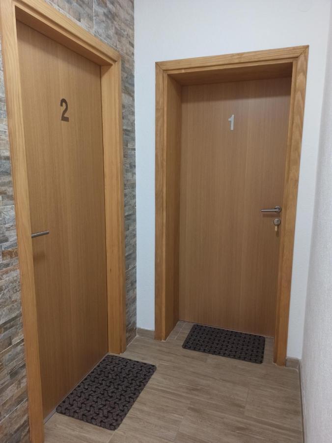 Studio Apartments Una Korenica Eksteriør billede